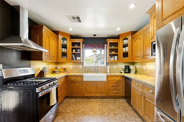Interior, Kitchen, Pendant Lights, Recessed Lighting, Stainless Steel Appliances