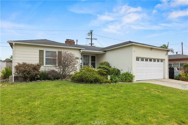 Attached, Backyard, Exterior, Facade, Ranch