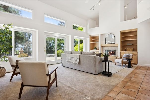 Fireplace, Interior, Living room