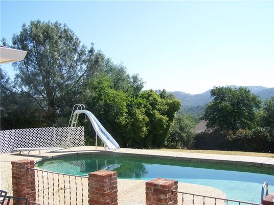 Exterior, Playground, Pool