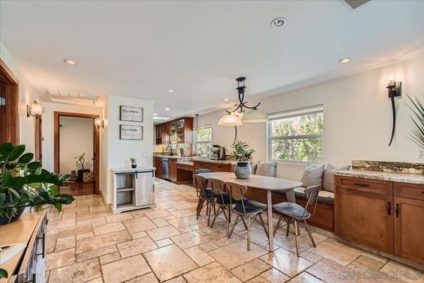 Dining room, Interior, Kitchen, Pendant Lights, Recessed Lighting