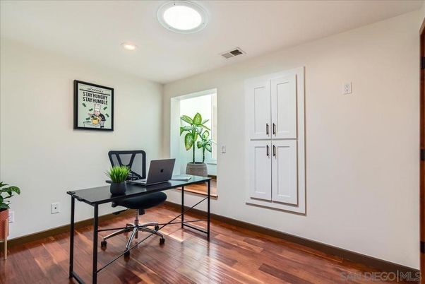Home Office, Interior, Recessed Lighting, Wood Texture Flooring