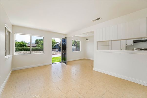 Empty room, Interior, Kitchen, Pendant Lights
