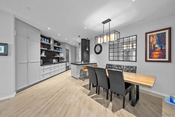 Dining room, Interior, Kitchen, Pendant Lights, Recessed Lighting, Wood Texture Flooring
