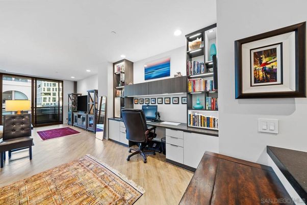Home Office, Interior, Recessed Lighting, Wood Texture Flooring