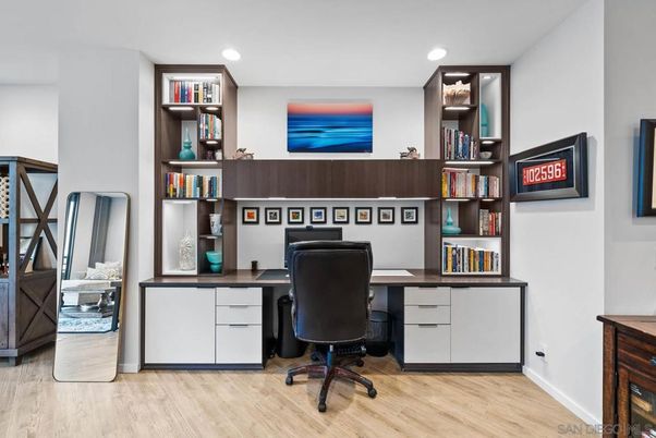 Home Office, Interior, Recessed Lighting, Wood Texture Flooring