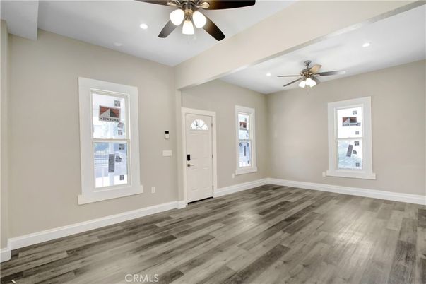 Empty room, Interior, Recessed Lighting, Wood Texture Flooring