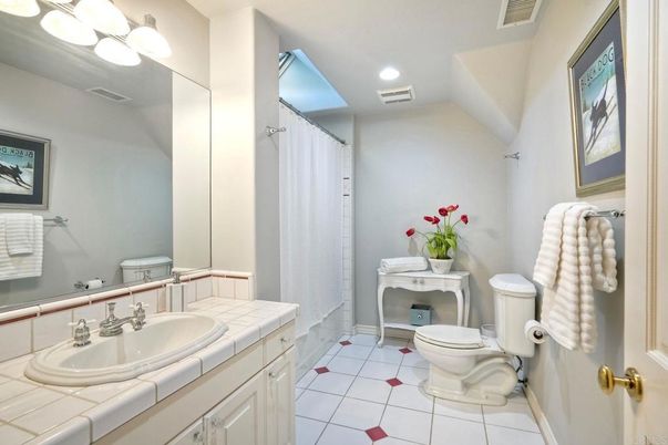 Bathroom, Interior, Recessed Lighting, Tile Countertops