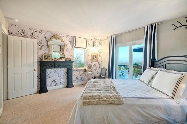 Bedroom, Interior, Water