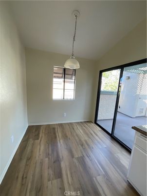 Empty room, Interior, Pendant Lights, Wood Texture Flooring