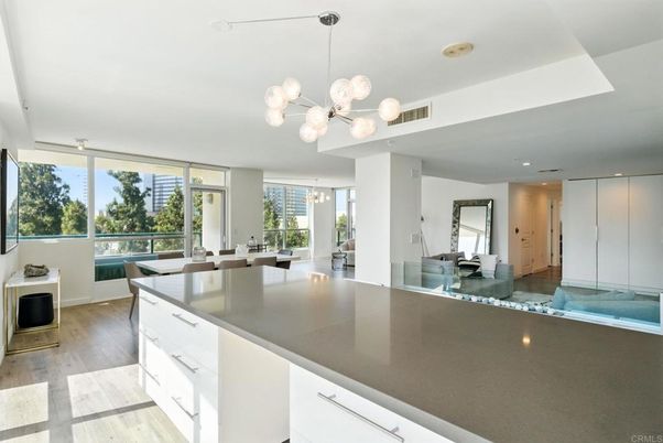 Dining room, Interior, Kitchen, Pendant Lights, Recessed Lighting, Wood Texture Flooring