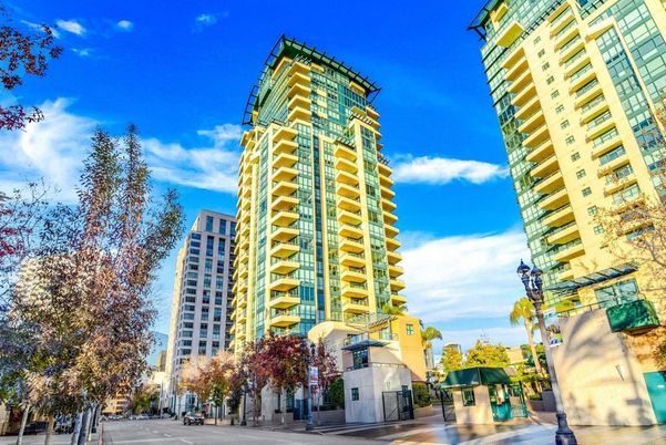 Exterior, Facade, Condo Building