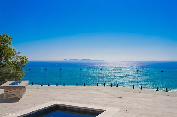 Exterior, Pool, Water