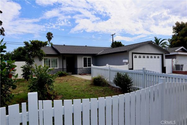Backyard, Detached Garage, Exterior