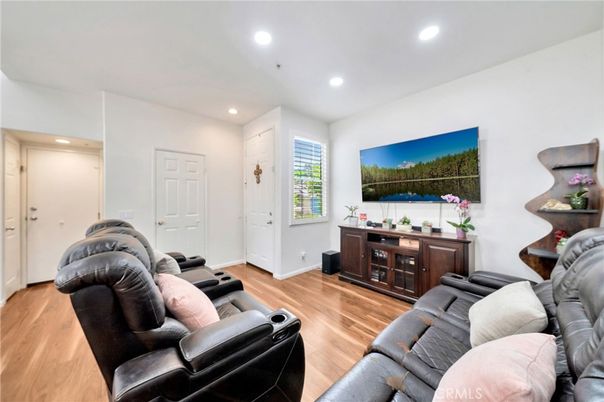Home Theatre Room, Interior, Living room, Recessed Lighting, Theatre Room, Wood Texture Flooring