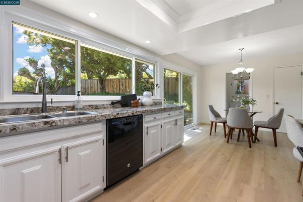 Chandelier, Dining room, Interior, Kitchen, Recessed Lighting, Wood Texture Flooring