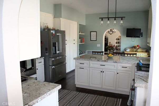 Interior, Kitchen, Pendant Lights, Wood Texture Flooring