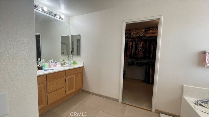 Bathroom, Dual Sink Vanities, Interior, Walk-in Closets