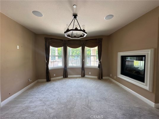 Chandelier, Empty room, Interior, Pendant Lights, Recessed Lighting