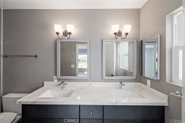 Bathroom, Dual Sink Vanities, Interior
