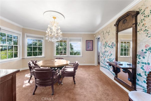 Chandelier, Dining room, Interior