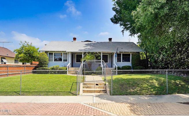 Backyard, Exterior, Facade, Cape Cod