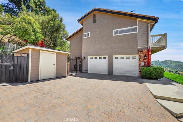 Detached Garage, Exterior