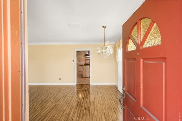 Chandelier, Interior, Wood Texture Flooring