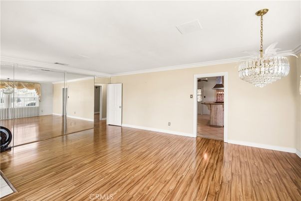 Chandelier, Empty room, Interior, Wood Texture Flooring