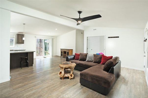Interior, Kitchen, Living room, Pendant Lights, Recessed Lighting, Wood Texture Flooring