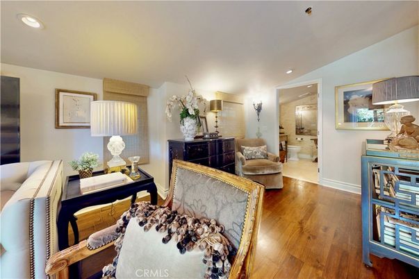 Bathroom, Interior, Recessed Lighting, Wood Texture Flooring