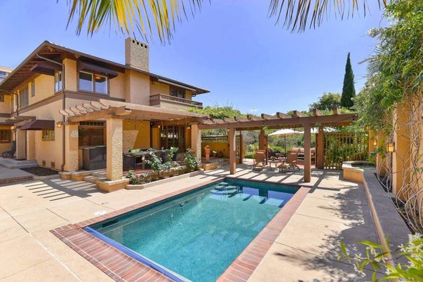 Exterior, Pool