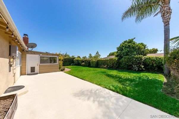 Backyard, Detached Garage, Exterior