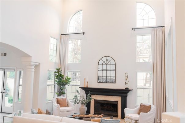 Fireplace, Interior, Living room