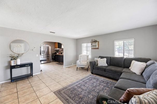 Interior, Kitchen, Living room, Stainless Steel Appliances