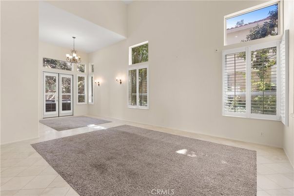 Chandelier, Empty room, Interior