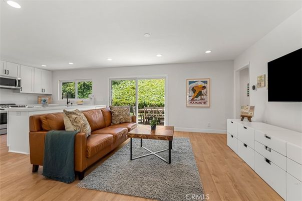 Interior, Kitchen, Living room, Recessed Lighting, Wood Texture Flooring
