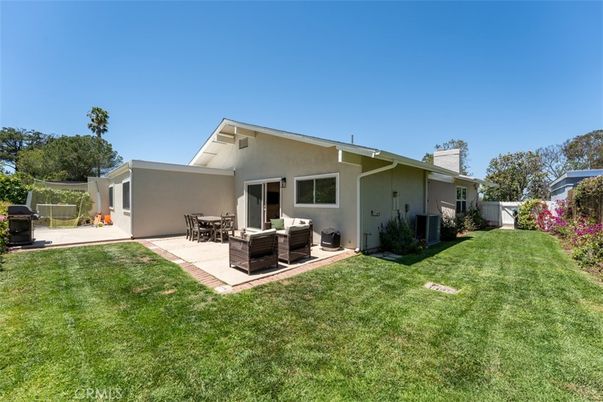 Backyard, Exterior, Hot Tub