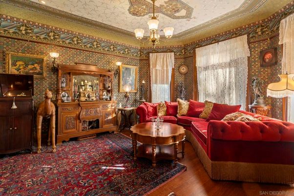 Chandelier, Interior, Living room, Wood Texture Flooring