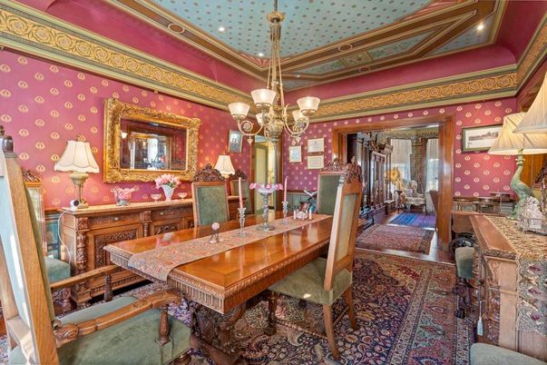Chandelier, Dining room, Interior