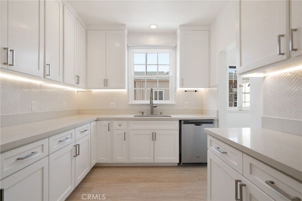 Interior, Kitchen, Recessed Lighting, Wood Texture Flooring