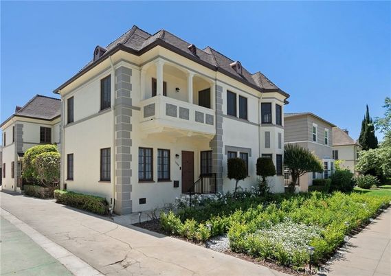 Exterior, Facade, French Provincial