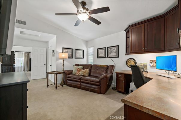 Home Office, Interior