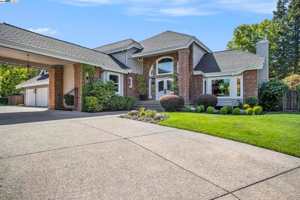 Attached, Exterior, Facade, Brick Facade, French Provincial