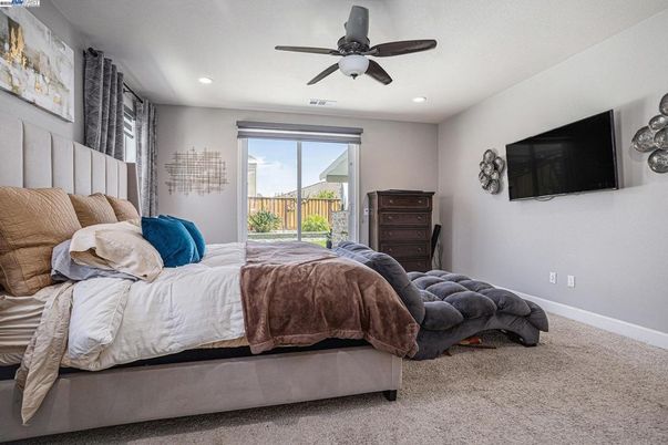 Bedroom, Interior, Recessed Lighting