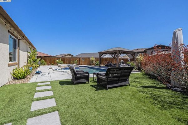 Backyard, Exterior, Pool