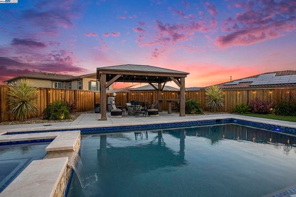 Exterior, Pool, Solar Panels