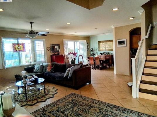 Dining room, Interior, Living room, Recessed Lighting
