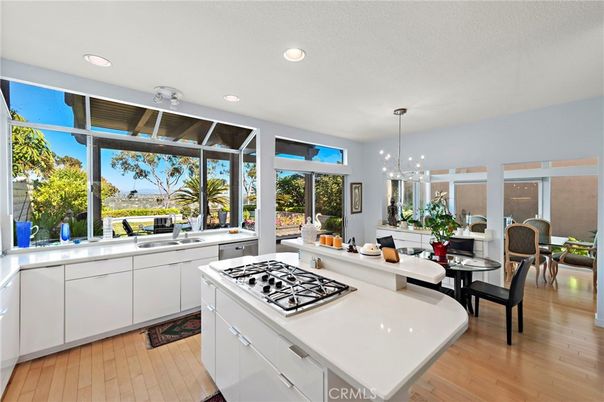 Dining room, Interior, Kitchen, Pendant Lights, Recessed Lighting, Wood Texture Flooring