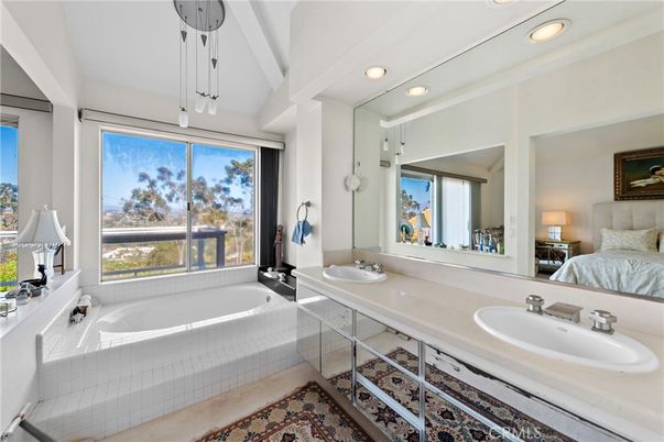Bathroom, Bedroom, Dual Sink Vanities, Interior, Recessed Lighting